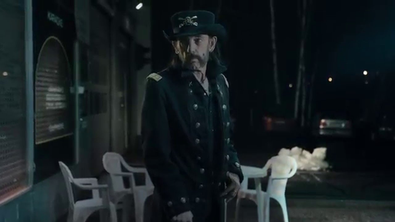 Lemmy Kilmister esiintyy Valion videolla