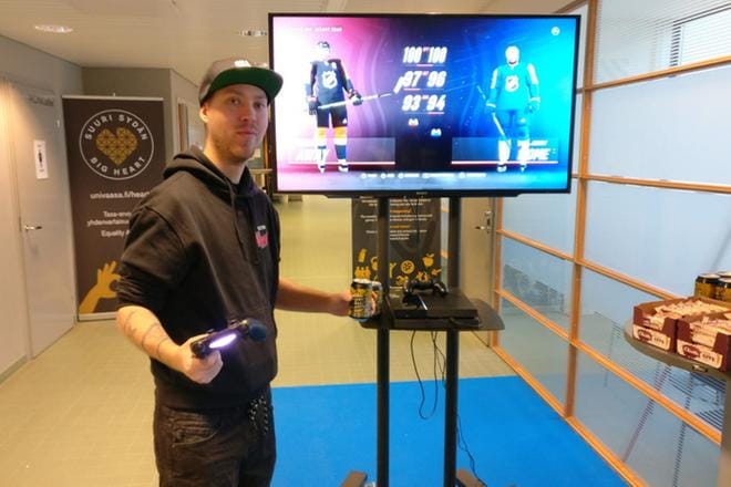 Valtteri Missonen on Vaasan E-Sports Club ry:n puheenjohtaja. KUVA: VESC RY