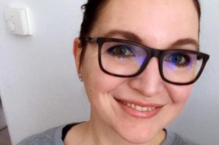 Leukaleikkauksen jälkeen Jenni Ruotsi voi syödä muutakin kuin pehmeitä ruokia. KUVA: Jenni Ruotsi