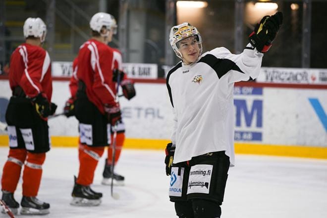 Oskari Manninen palaa Kuparisaareen. KUVA: MINNA HIRVELÄ
