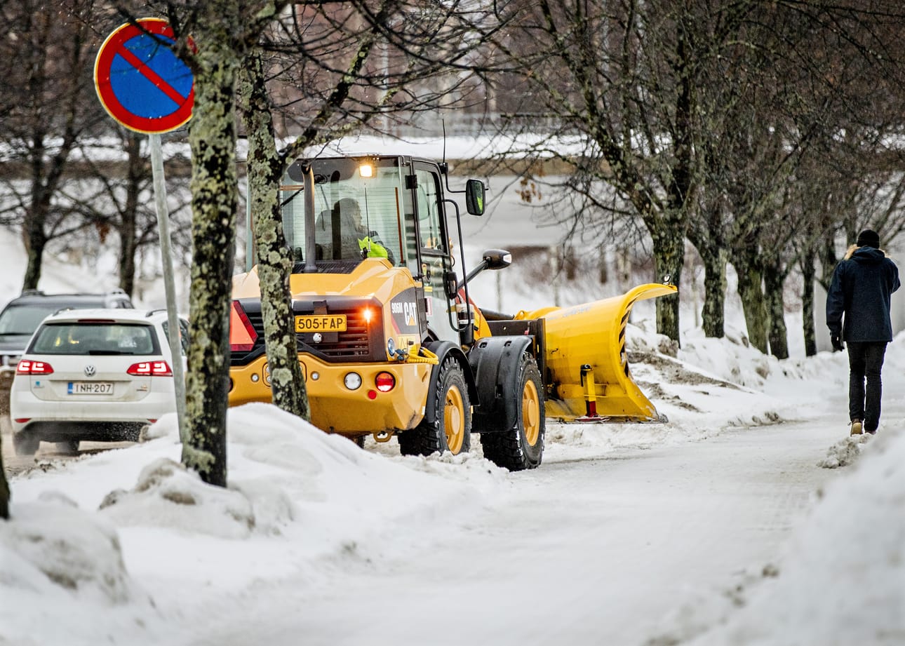 Auraajille on riittänyt tänä talvena töitä.