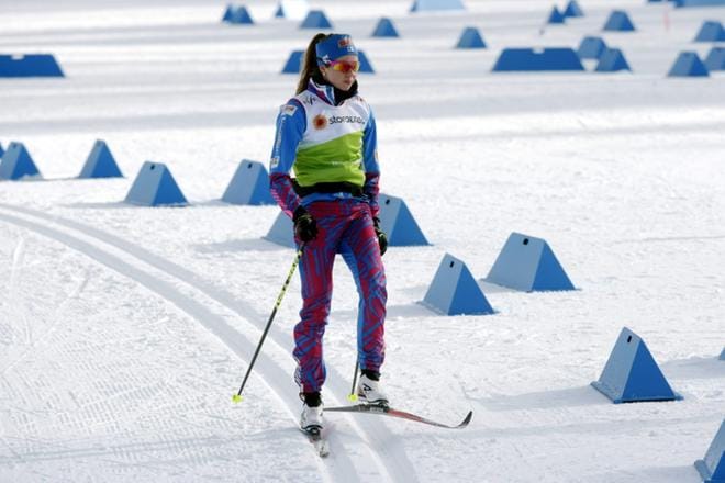 Laura Mononen tähtää kymppisakkiin naisten perinteisen 10 kilometrillä tänään Lahdessa. KUVA: LEHTIKUVA / MARKKU ULANDER