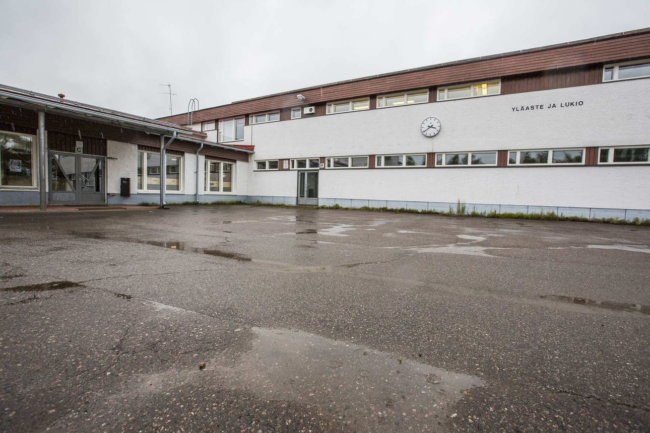 Vihannin yläkoulussa on sisäilma- ja kosteusongelmia, jotka aiheuttavat oireita osalle oppilaista, opettajista ja henkilökunnasta.
