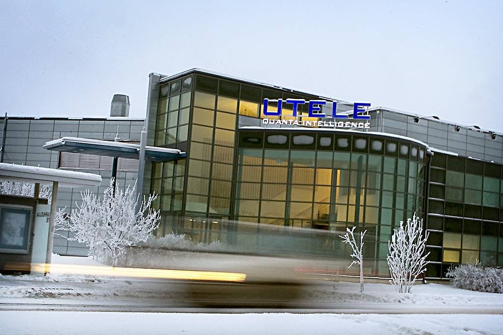 Utelen toimitilat sijaitsivat Oulunsalon Lentokentäntiellä.