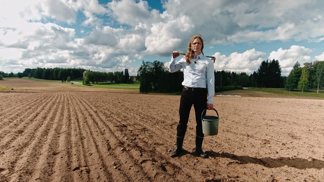 TV-sarja kertoo maaseudun, maakuntien ja maalaisuuden vaikutuksesta Suomeen ja suomalaisuuteen. Sitä juontaa toimittaja Olavi Seppänen.