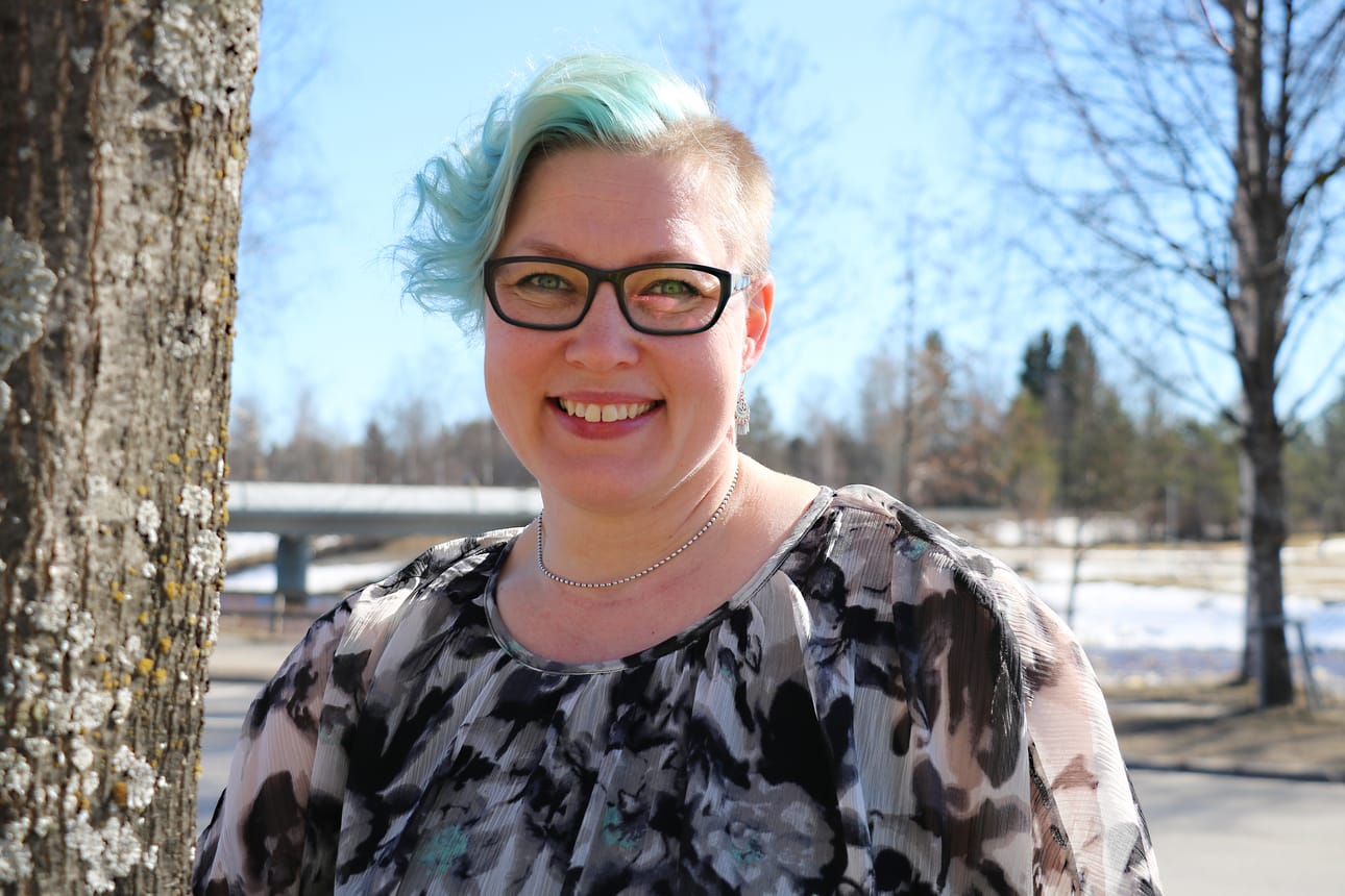 Heidi Romppainen on työskennellyt parisen viikkoa Oulaisten valokuituhankkeen parissa.
