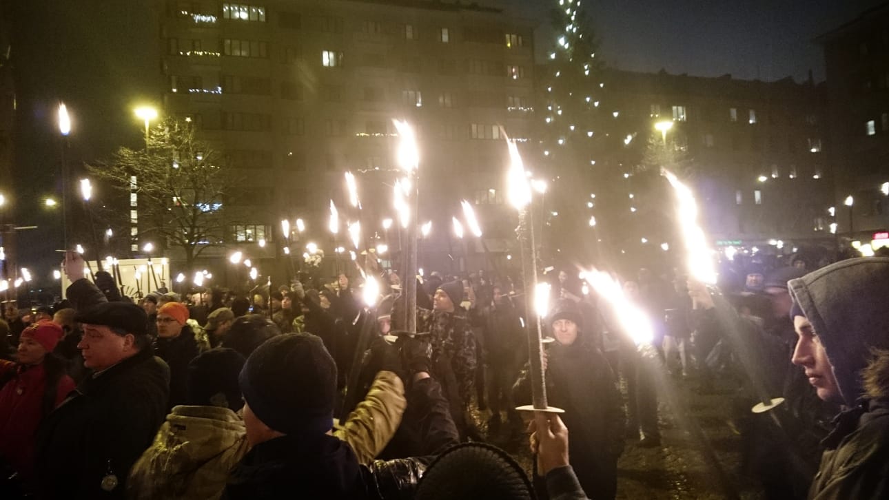 612-sointukulkue keräsi noin sata osallistujaa Töölössä.