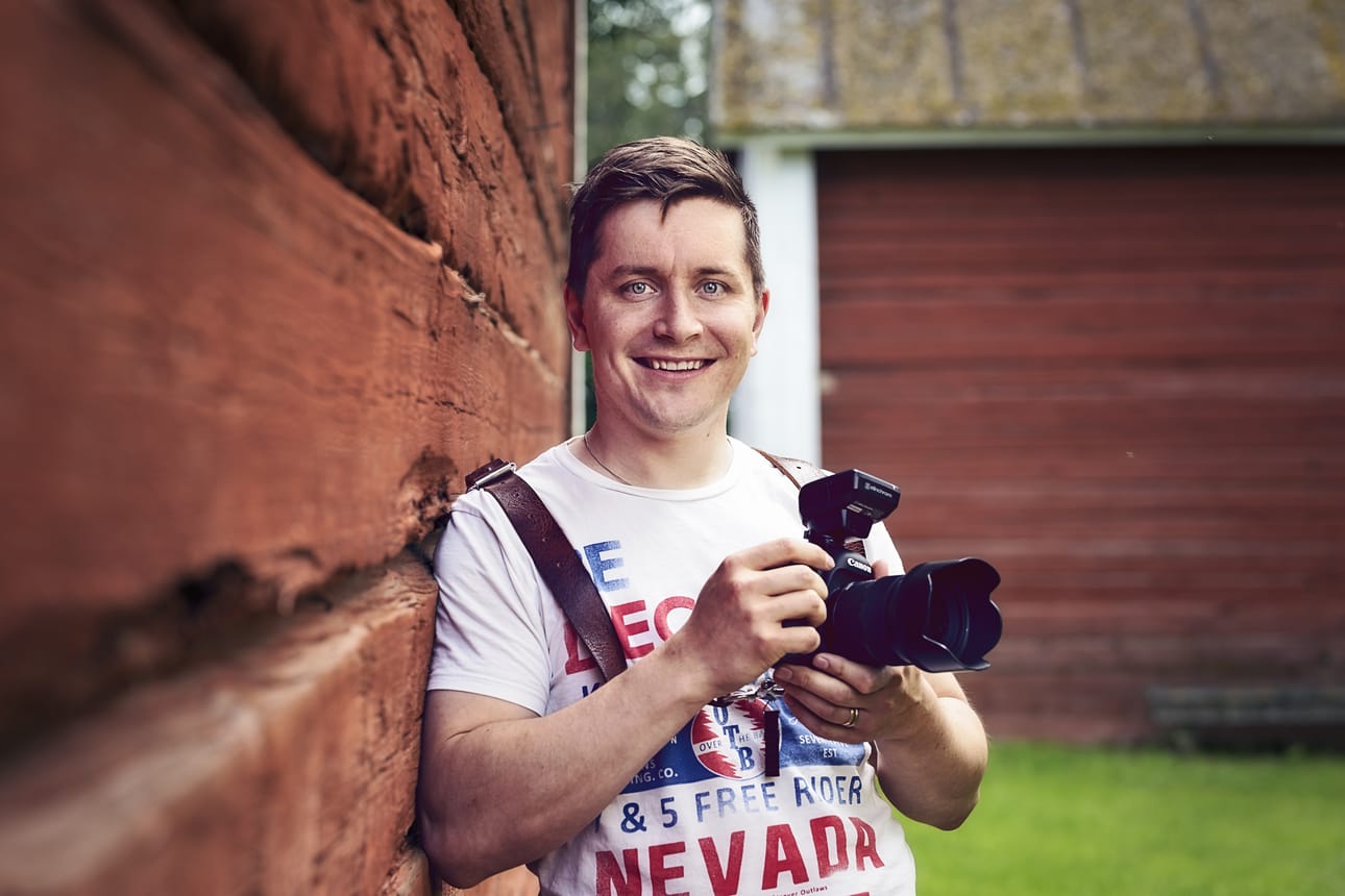 Liminkalainen Seppo Kolehmainen on hääkuvauksen ammattilainen.