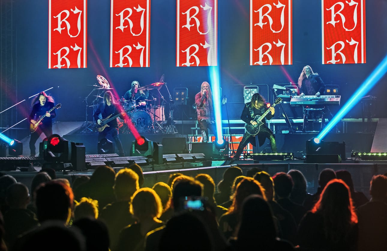 Raskasta Joulua -kokoonpano tulee pitkästä aikaa Raahesaliin keskiviikkona 22. marraskuuta. Siitä tulee monelle raskaamman musiikin ystävälle joulumieli.