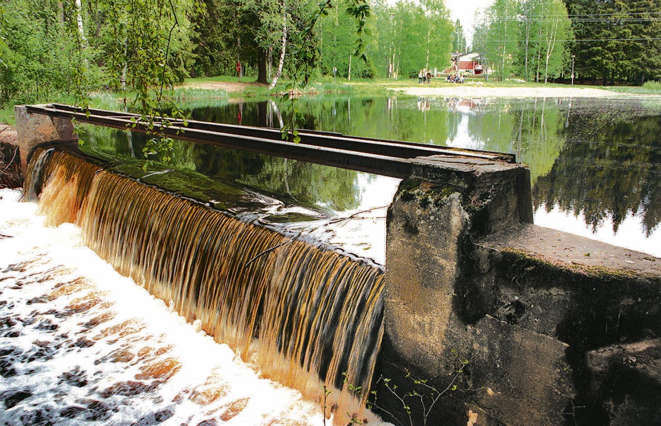 Seinäjoen vanhassa uomassa on enemmän vettä kuin yleensä. Arkistokuva.