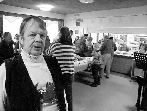 Kemin Joken järjestämässä vähäosaisten joulujuhlassa laulu raikasi.