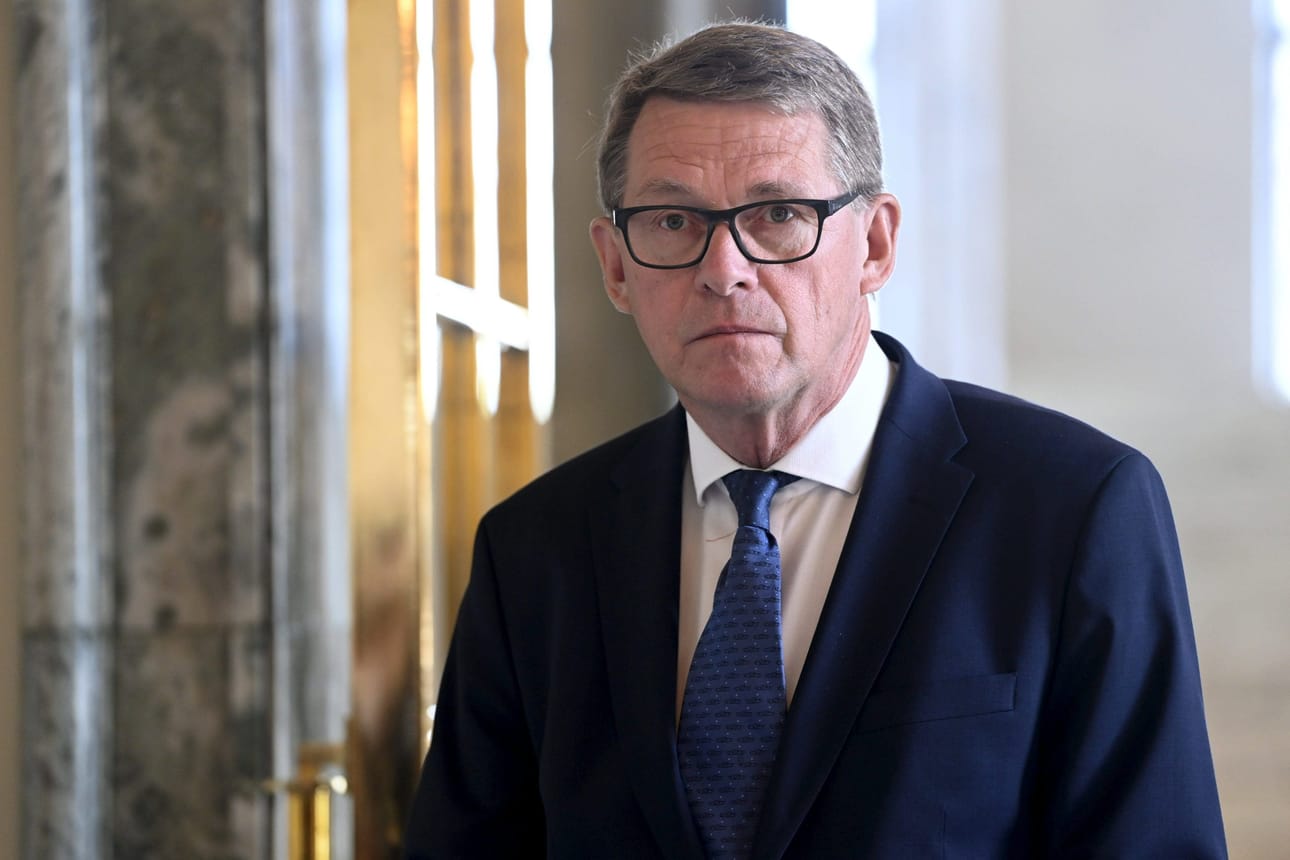Eduskunnan puhemies Matti Vanhasen mukaan Nord Stream -kaasuputken lupahakemus käsiteltiin oikeusjärjestyksen mukaisesti. LEHTIKUVA / Heikki Saukkomaa