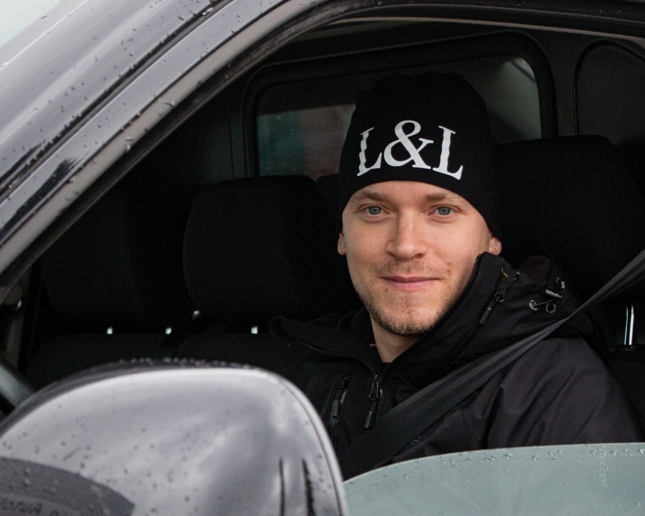 Perheenisä ja kuljetusalan yrittäjä Max Kultalahti tietää, miten tärkeää on, että arki sujuu: ”Hyvä auto on tässä avainasemassa."