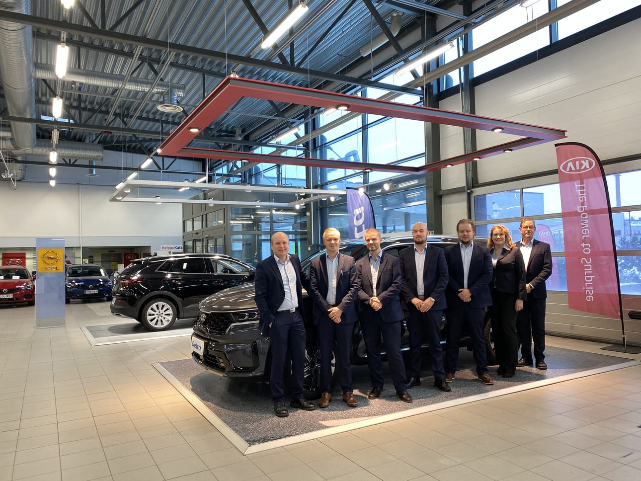Delta Auto Oulu on tunnettu ystävällisestä, asiantuntevasta ja rennosta myyntiporukastaan.