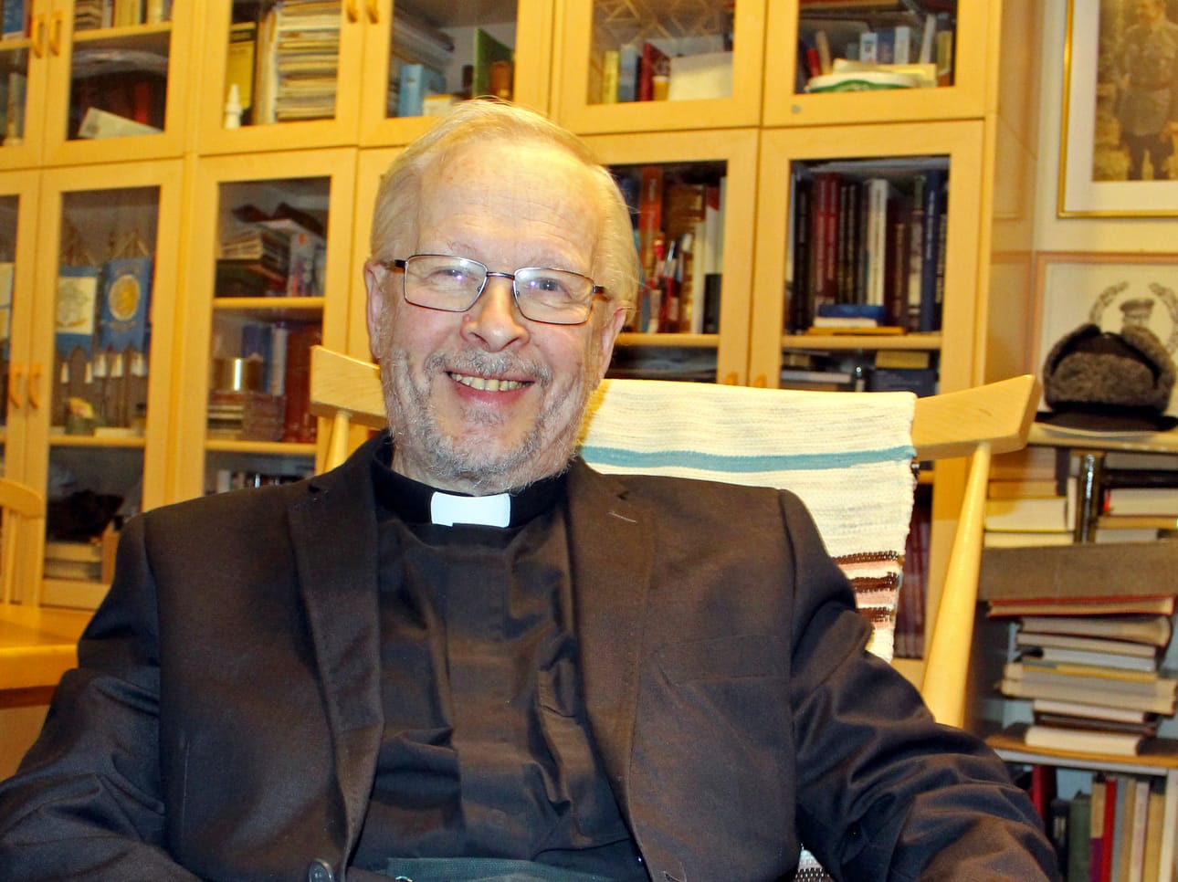 Emeritus-kirkkoherra Sulo Kautto täyttää 21.marraskuuta 70 vuotta. Pyhännän pitkäaikaisimpana kirkkoherrana tunnettu Kautto kertoo viettäneensä merkkipäiväänsä jo ennakkoon läheisten kesken pidetyllä sukuleirillä.