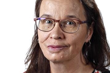 Aune Waronen, kolumnikuva.