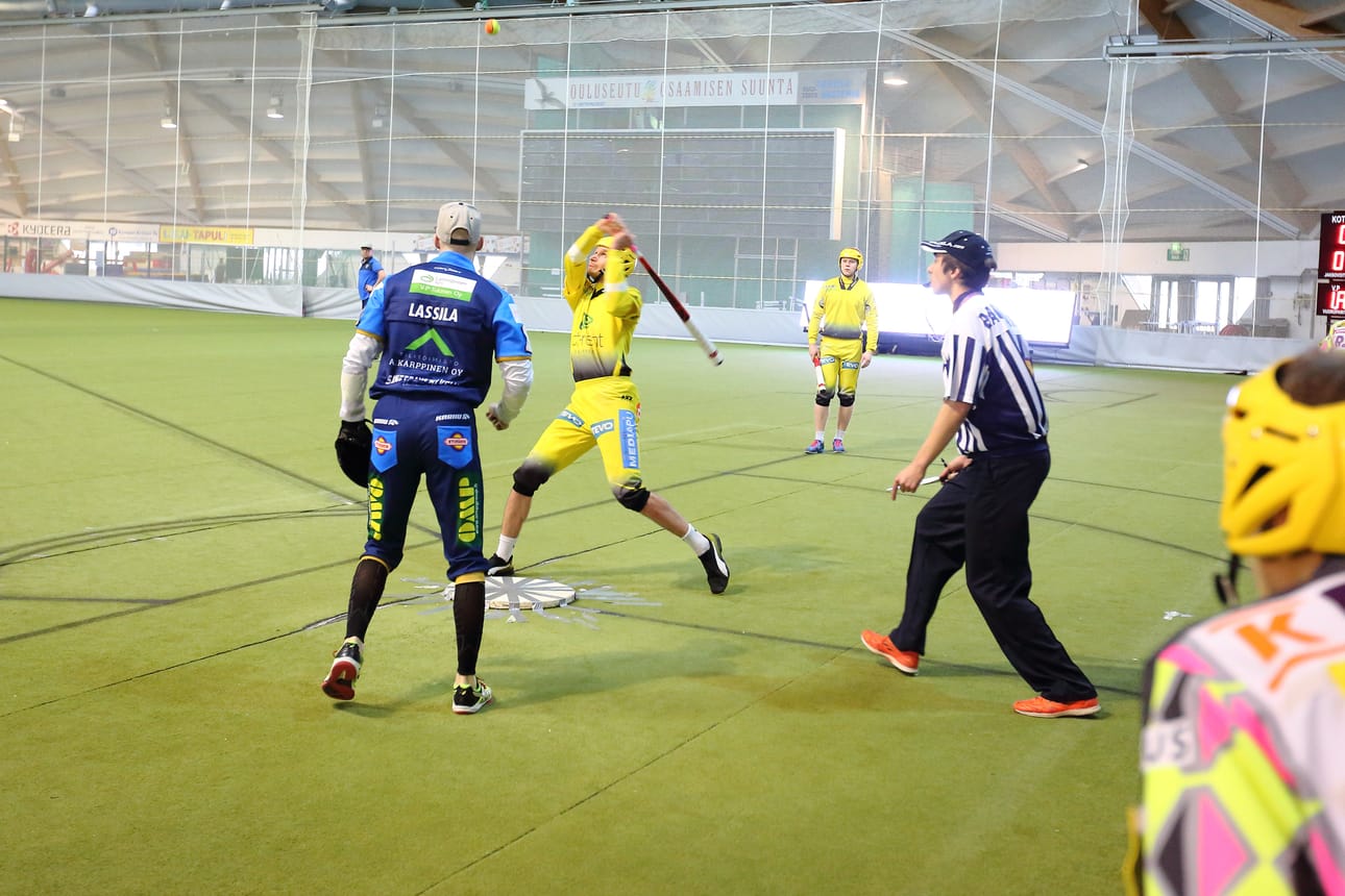 Teemu Juntunen pelasi kärkenä lauantain avausottelussa.