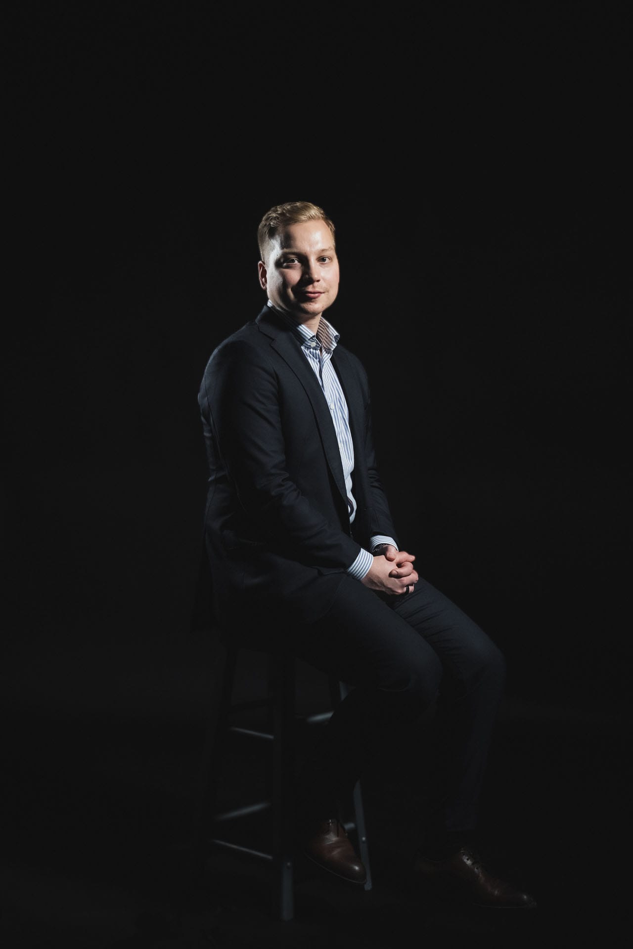 Aleksi on työssään huomannut, että monella ei ole aikaa tai osaamista hoitaa varallisuuttaan yksin. Siksi hän kokee työnsä erityisen palkitsevaksi, hän toimii asiakkailleen talouden personal trainerina, aktiivisella ja helposti ymmärrettävällä otteella.
