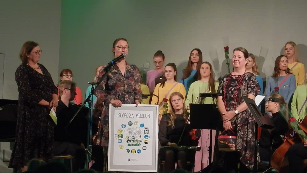 Millainen merkitys Oulaisten nuorisokuorotoiminnalla on ollut ihmiselle? –Katso video entisten kuorolaisten ajatuksista