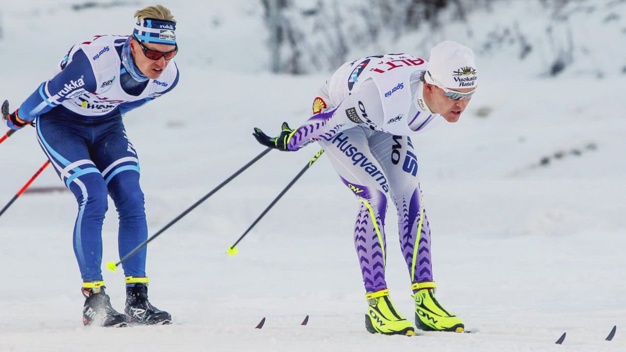 Sami Jauhojärvi lehdistötilaisuudessa, voitettuaan Suomen-cupin 16,6 km:n hiihdon