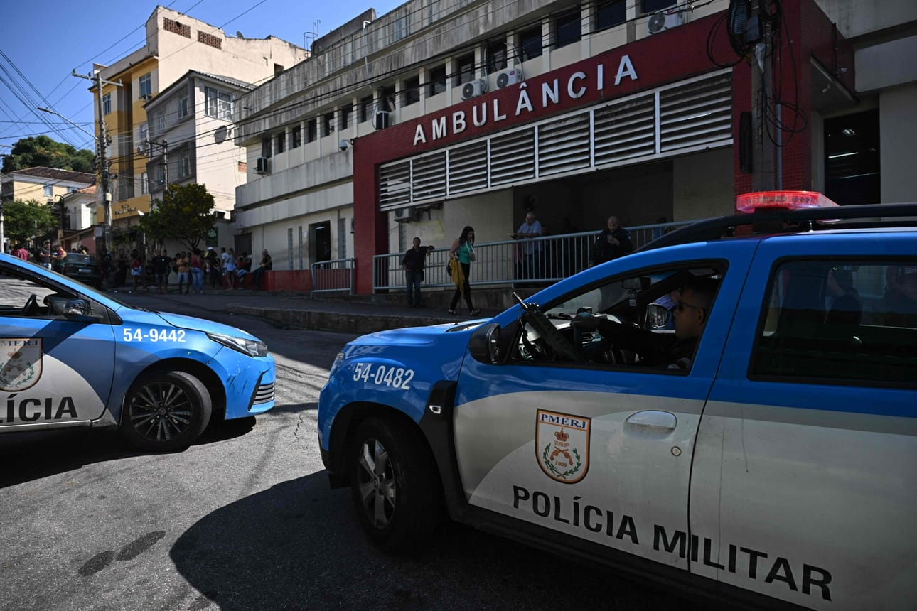 Rio de Janeirossa yhdeksän ihmistä kuoli, kun poliisi hyökkäsi rikollispomojen tapaamiseen. LEHTIKUVA/AFP