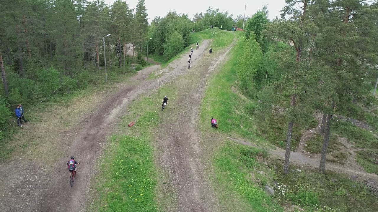 Neljäs Raahe XC-maastopyöräkisa: Maastossa ajettiin kovaa vauhtia