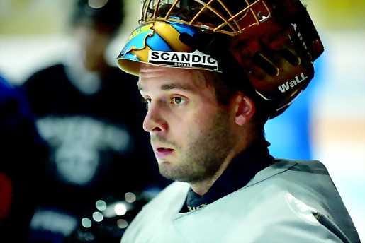 Kaukaloiden kiertolainen. Niklas Bäckström on tehnyt pitkän kierroksen eri seuroissa ennen päätymistään Kärppiin.