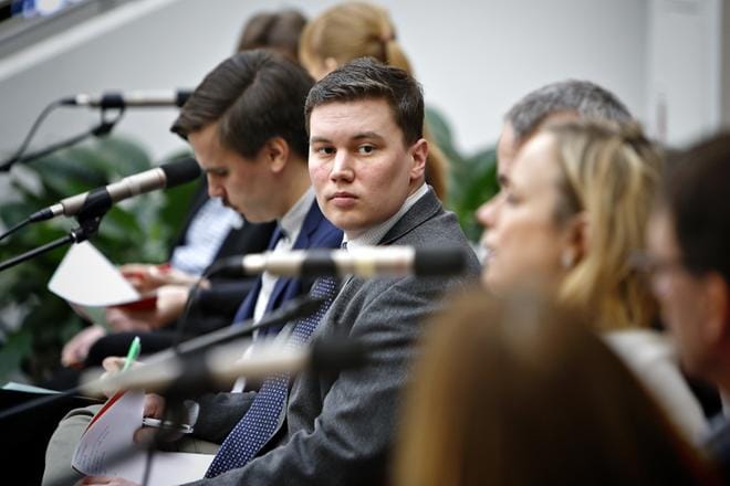 Nykyinen Pohjanmaan kokoomuksen toiminnanjohtaja Daniel Lahti kävi vuonna 2015 eduskuntavaalikamppailua. KUVA: TOMI KOSONEN