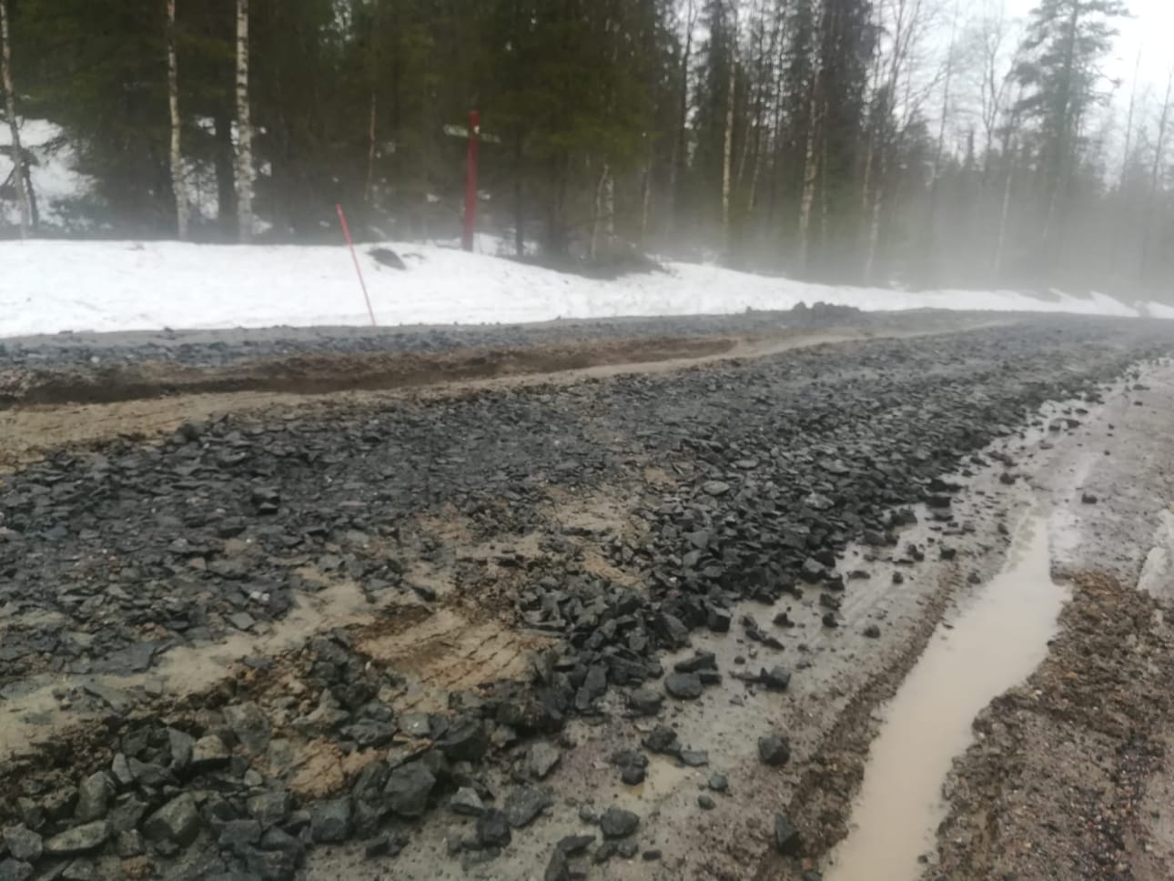 Liikasenvaarantiellä näytti tiistai-iltana kuuden jälkeen tältä.