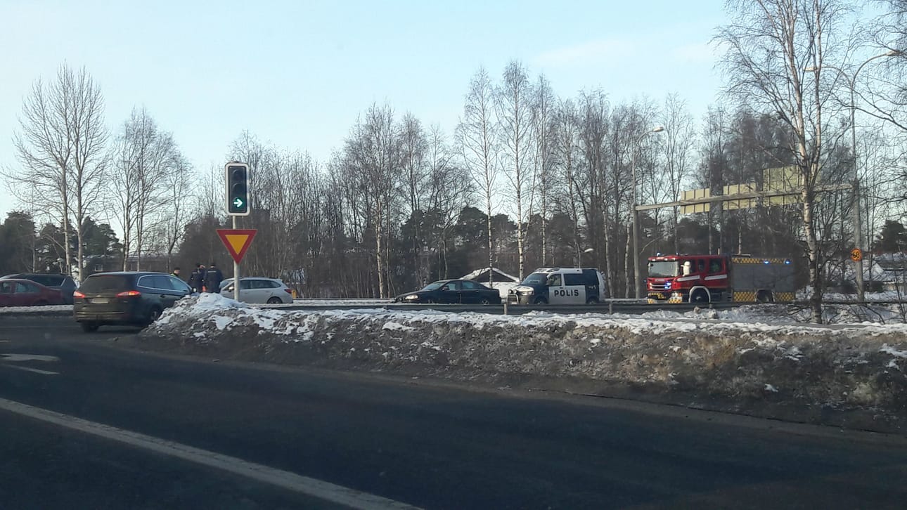 Kuusamontiellä sattui onnettomuus keskiviikkoaamuna.