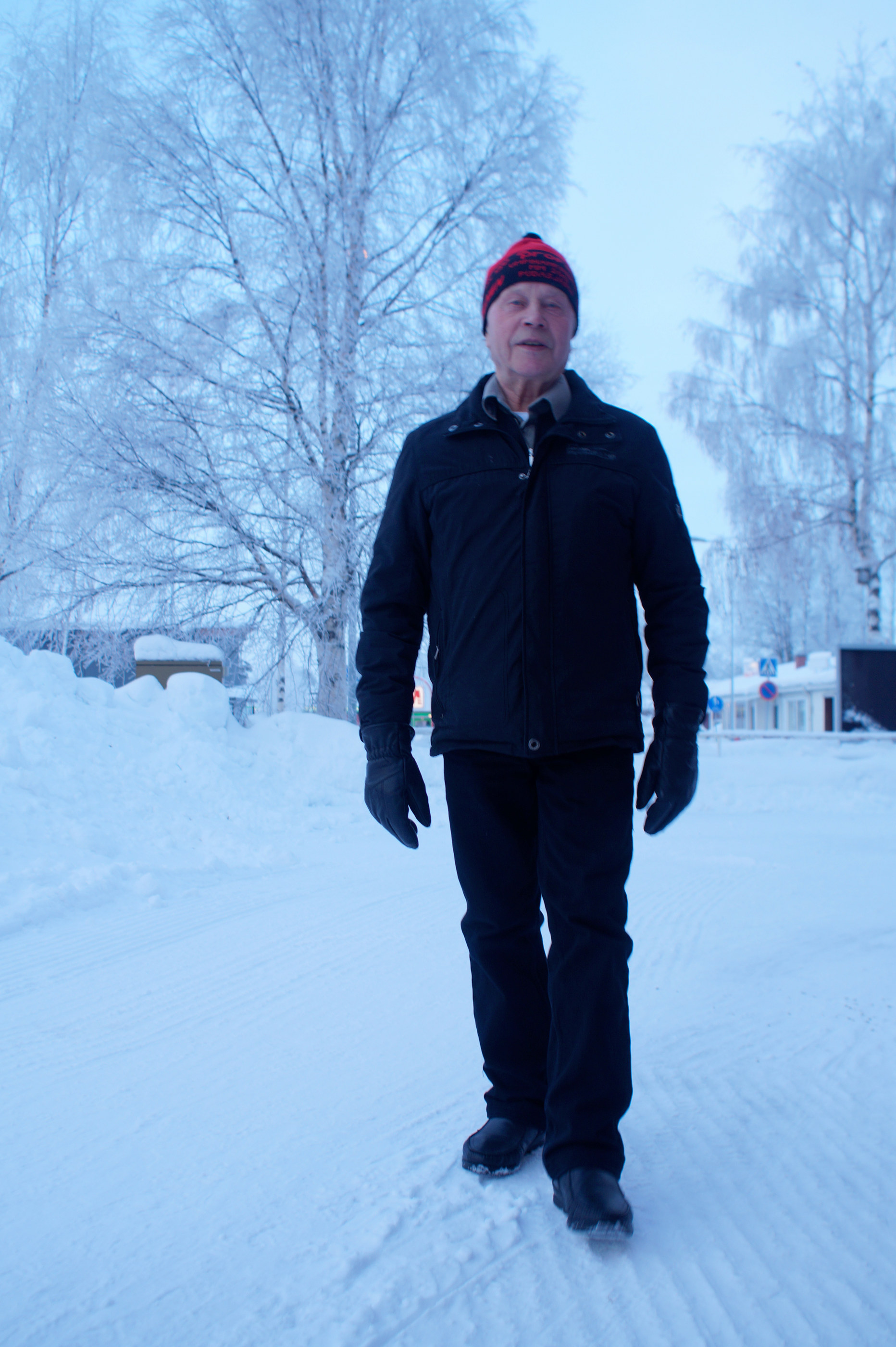 Nöyryyttäviä ne hätäaputyömaat työmiehelle oli, ei naurattanut silloin, Erkki Honkanen tietää.