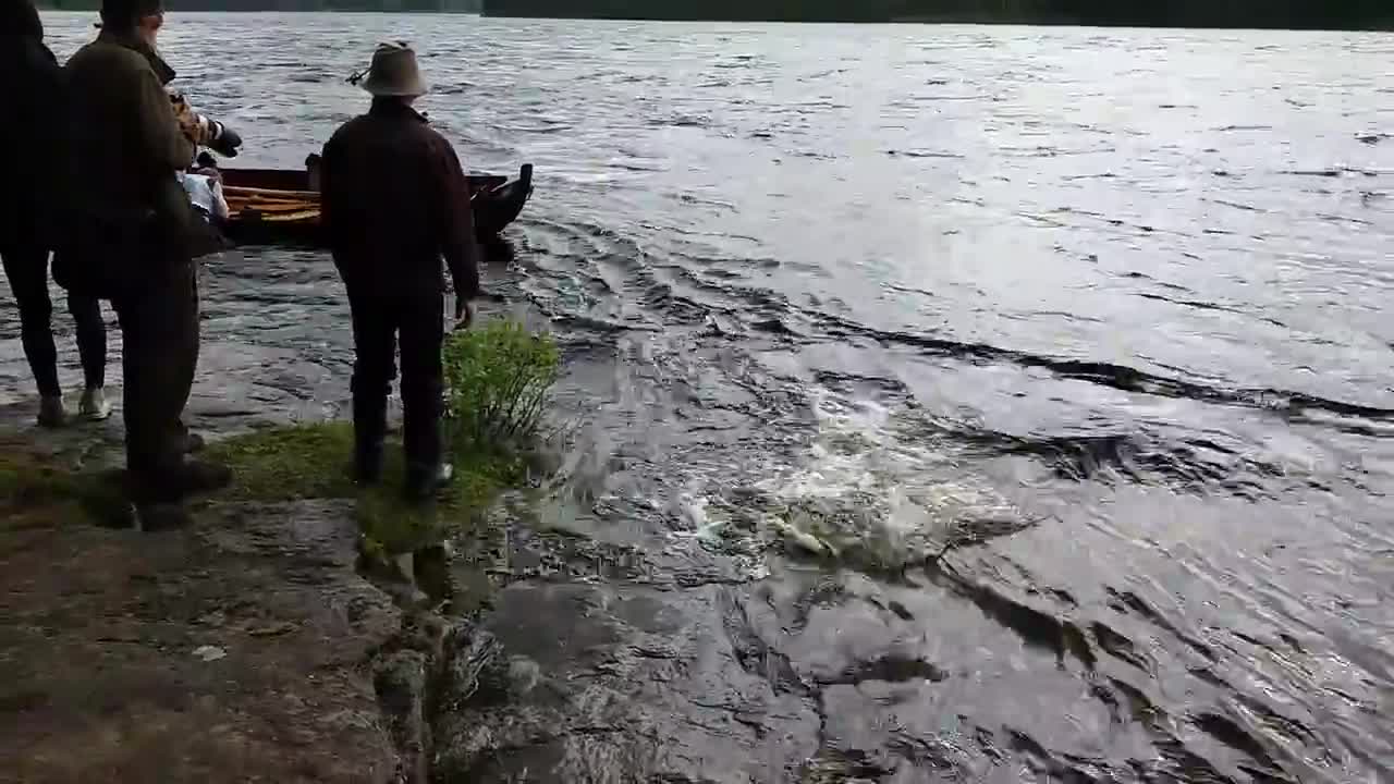 Sauvominen vastavirtaan  on taitolaji SM-tukkilaiskisoissa