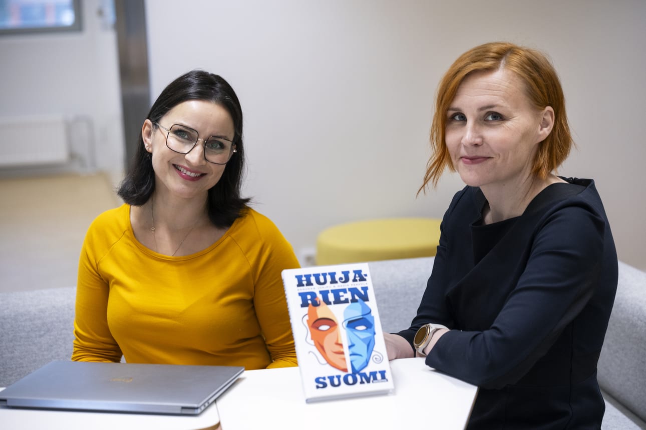 KTT Annukka Jokipii (oik.) on Vaasan yliopiston laskentatoimen professori, erityisalueenaan on sisäinen valvonta ja tarkastus. FL Nadia Paavola on pitkän linjan toimittaja.