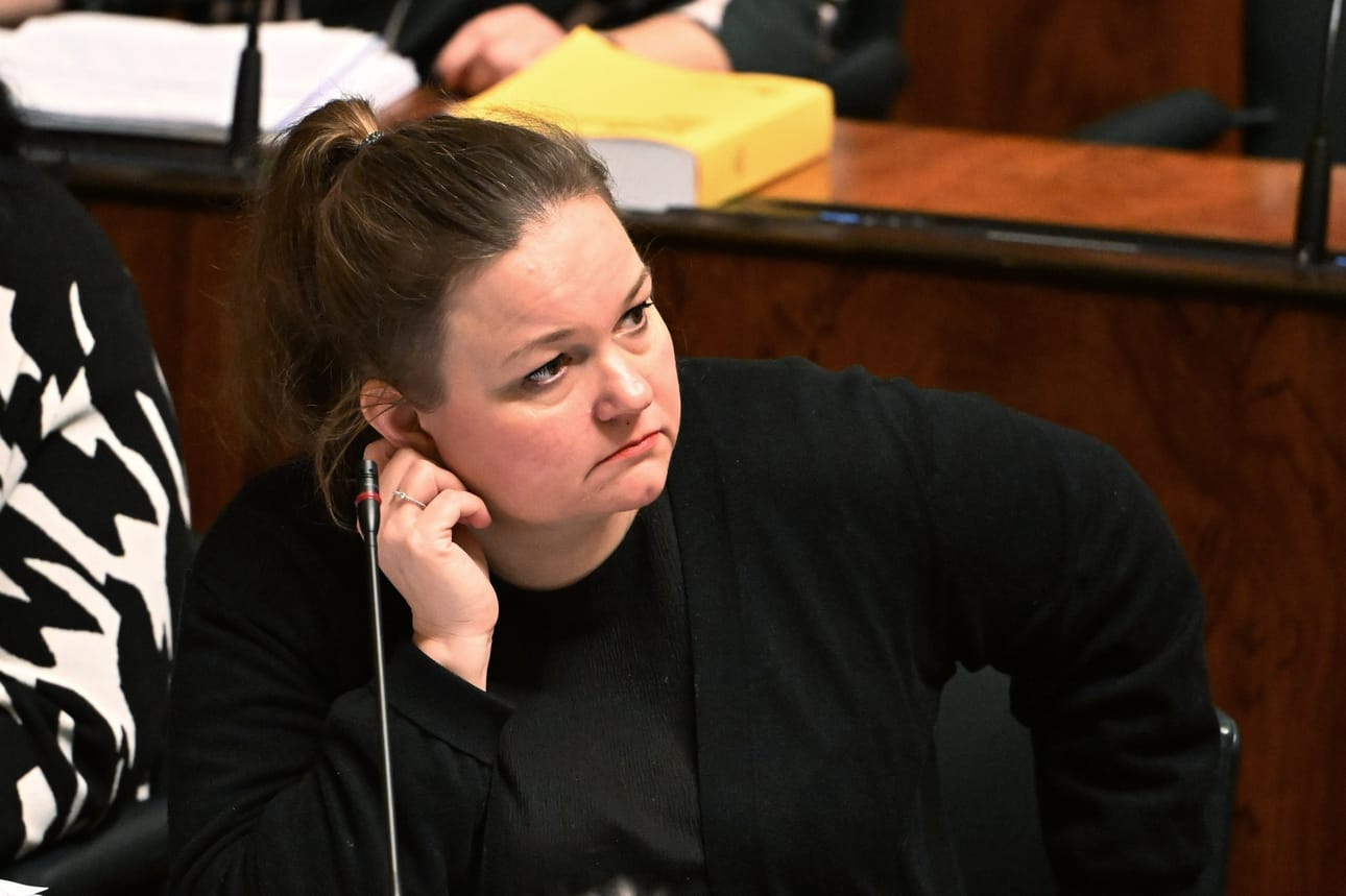 Kansanedustaja Krista Kiuru (sd.) eduskunnassa 12. joulukuuta. Lehtikuva / Jussi Nukari