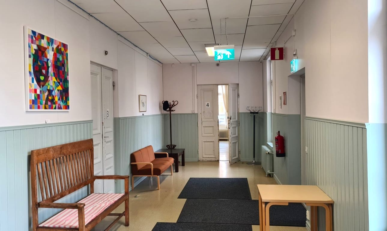 Kristiinan kansalaisopistossa annetaan suomen opetusta lähinnä aikuisille.