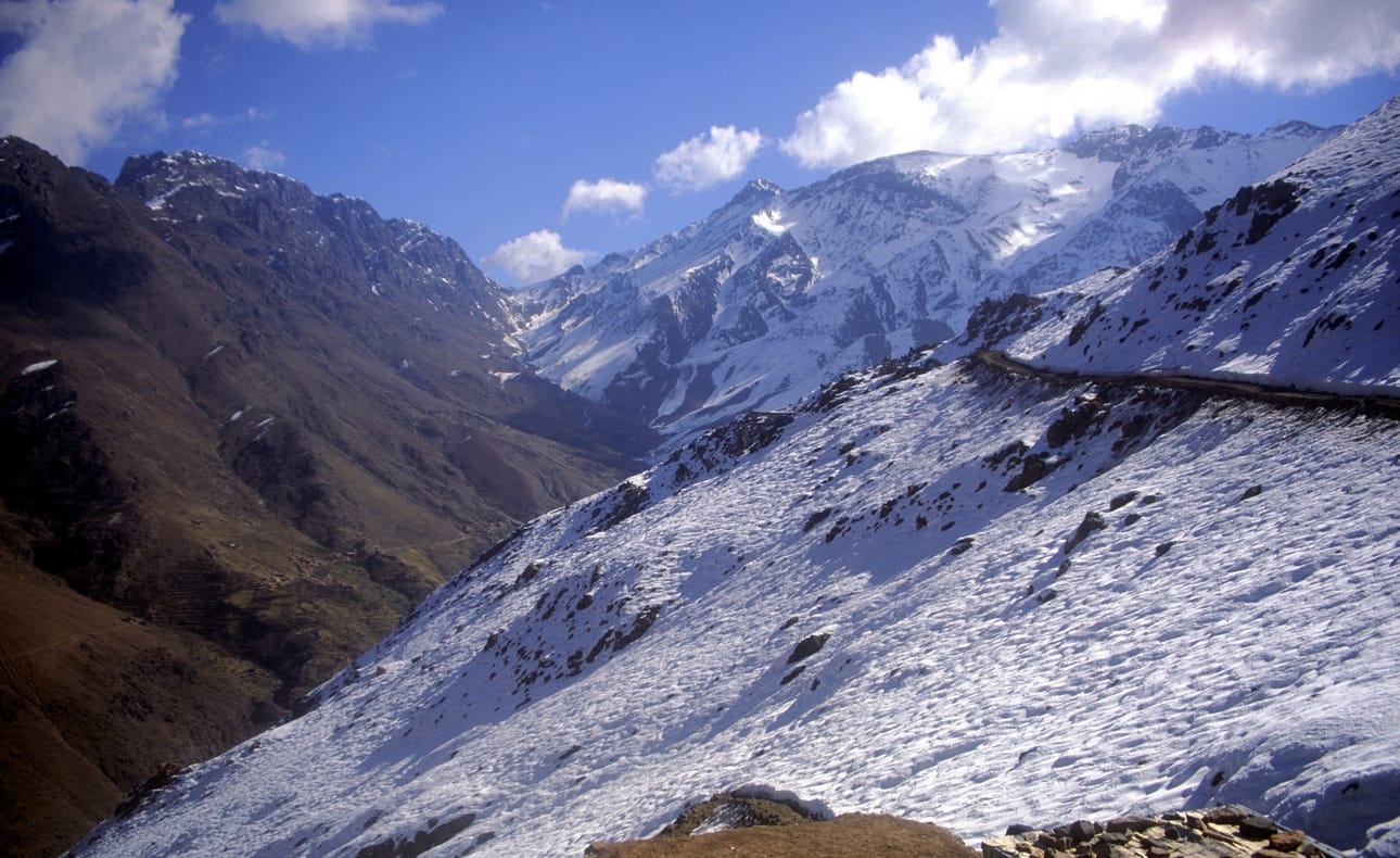 Atlasvuoriin kuuluva Toubkal on suosittu retkeilykohde Marokossa.