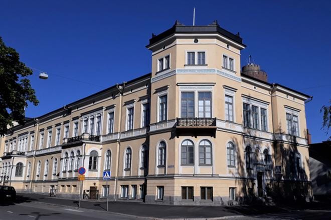 Vaasan hallintotalolla päätetään maanantaina isosta osakekaupasta. Kaupunginhallitus käsittelee kaupungin osuuden myymistä sijoitusyhtiö Wedecosta. Arkistokuva: Anne Laurila
