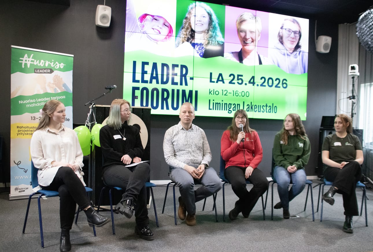 Pohjois-Pohjanmaan ja Kainuun Leader-ryhmissä toimivat nuoret järjestivät lauantaina Limingassa Leader-foorumin. Paneelikeskusteluun osallistuivat Matilda Alanen, Elina Paloviita, Teemu Sanaksenaho, Riikka Hautala, Saija Fingerroos ja Riikka Kylmäoja.