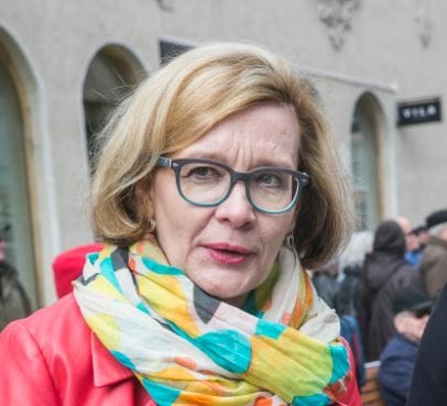 Paula Risikolla on puheenjohtajaehdokkaista pisin kokemus kansanedustajan ja ministerin tehtävistä.