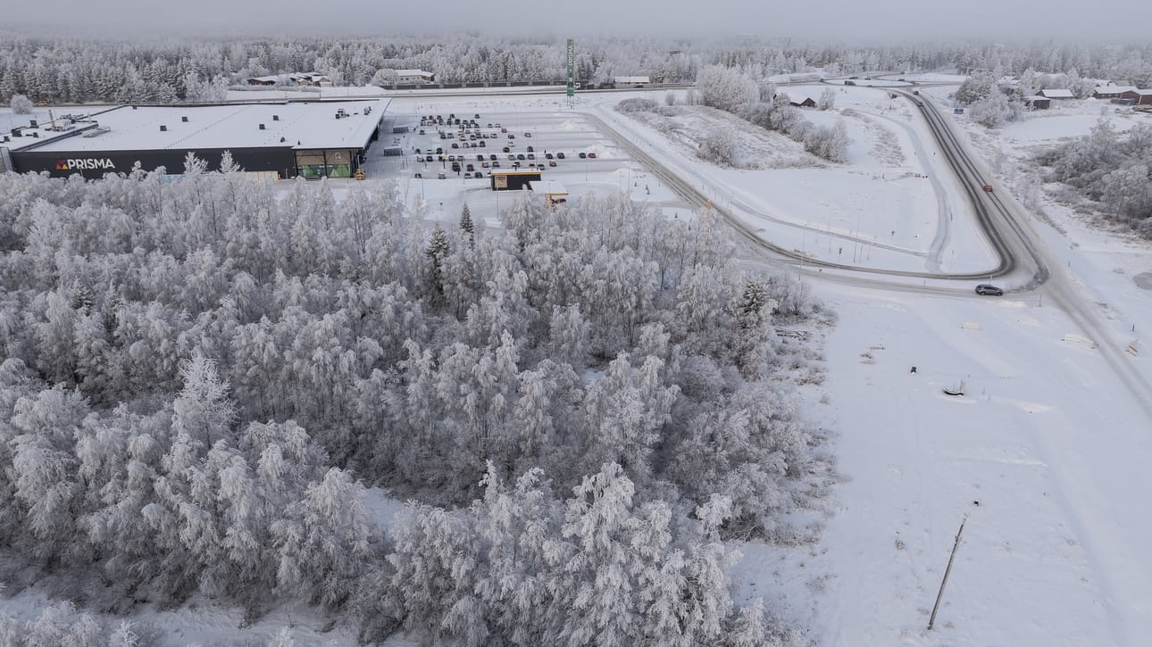 Bilteman tontti sijaitsee Mettalanmäellä.