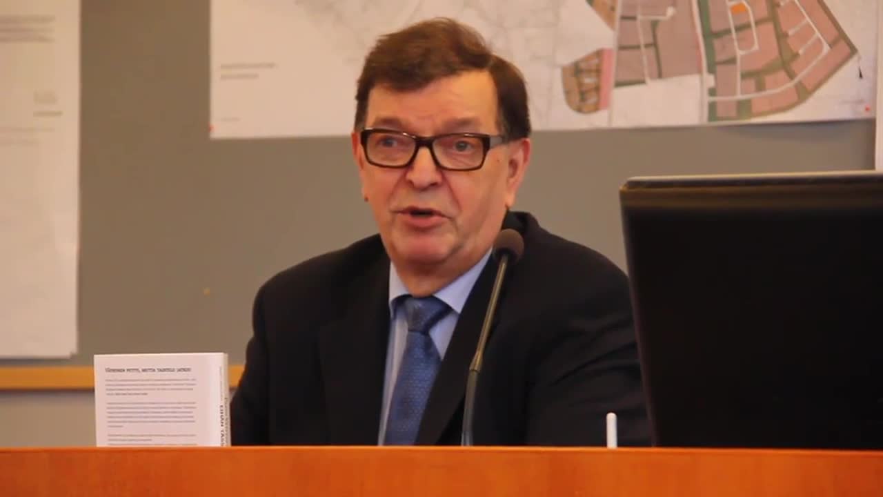 Väyrynen Oulaisissa: "Olen kuin Kekkonen, joka pitää linjansa"