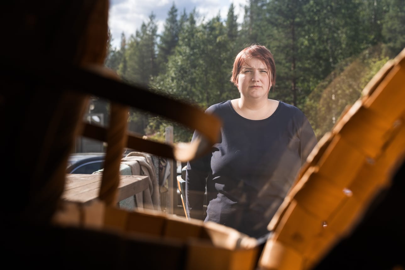 Vaikka luonnonmarja-alan ongelmat ovat vaivanneet Tiia Muotkavaaraa pitkään, hän puhui niistä julkisesti vasta nyt. Häntä pidätteli pelko ulkopuolelle jäämisestä sekä huoli alan sisäisen tuen menettämisestä.