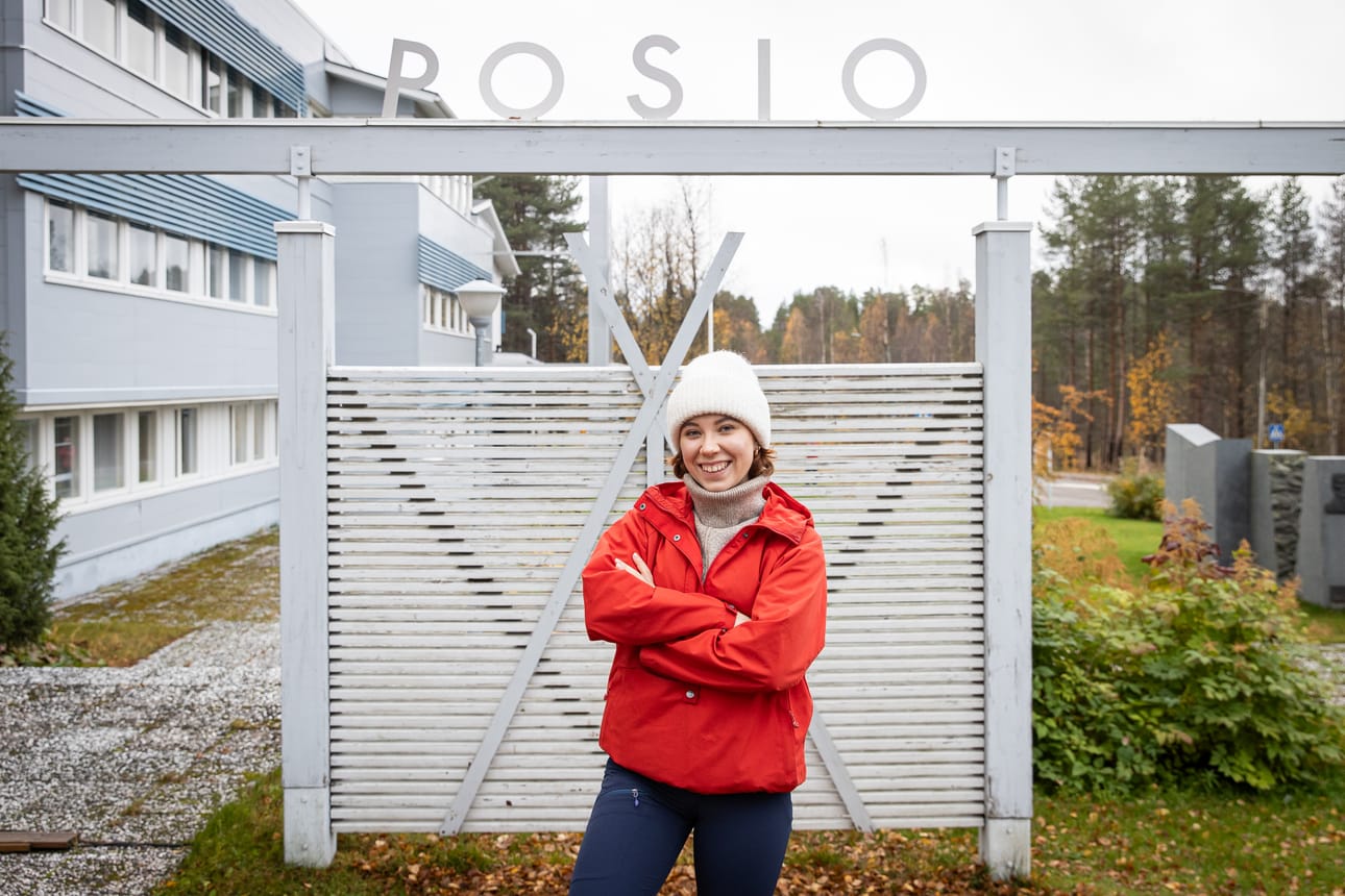 Liikunta-ala oli Ella Kainulaiselle luonnollinen valinta ammatiksi, kilpaurheilutaustan juniorivuosilta omaava, monipuolisesti liikuntaa nykyisin harrastava, Posion uusi harrastuskoordinaattori ja seurakehittäjä haluaa kokeilla uusiakin lajeja.