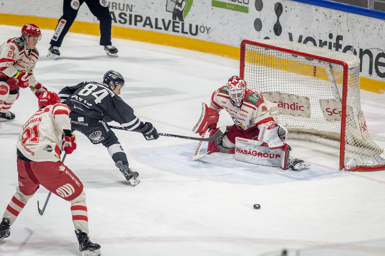 Masi Härkönen pysäytti 33 turkulaislaukausta.