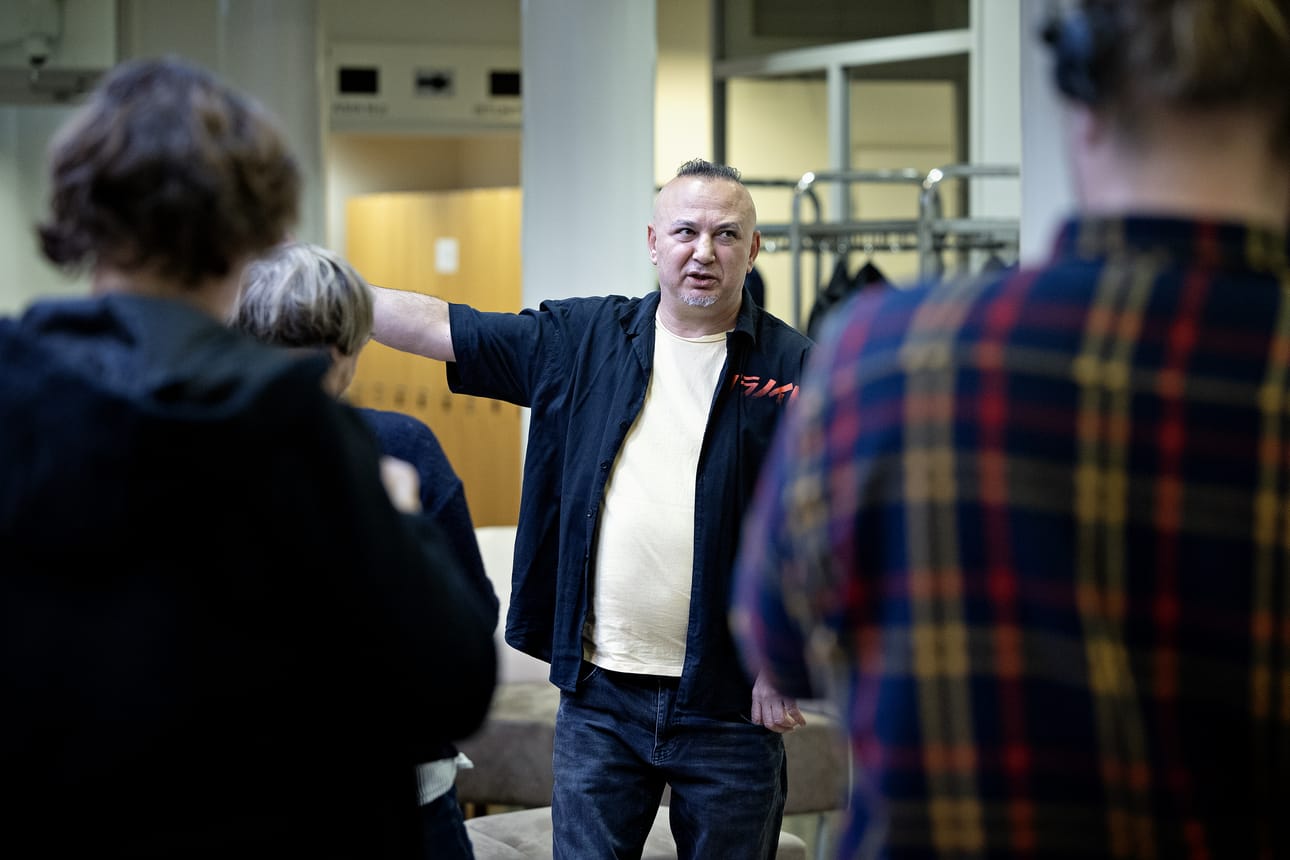 Zafer Demirin oikeudenkäynti kiinnosti mediaa. Demir oli hyväntuulinen, vaikka tuomio harmittikin ja julkisuus on ollut laajaa.
