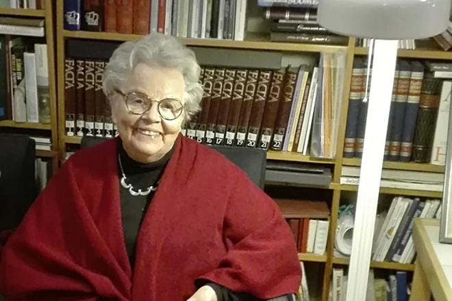Eeva Kontiokarin uusin runoteos on jo lähes loppuunmyyty. Kuva: Seppo Kontiokari