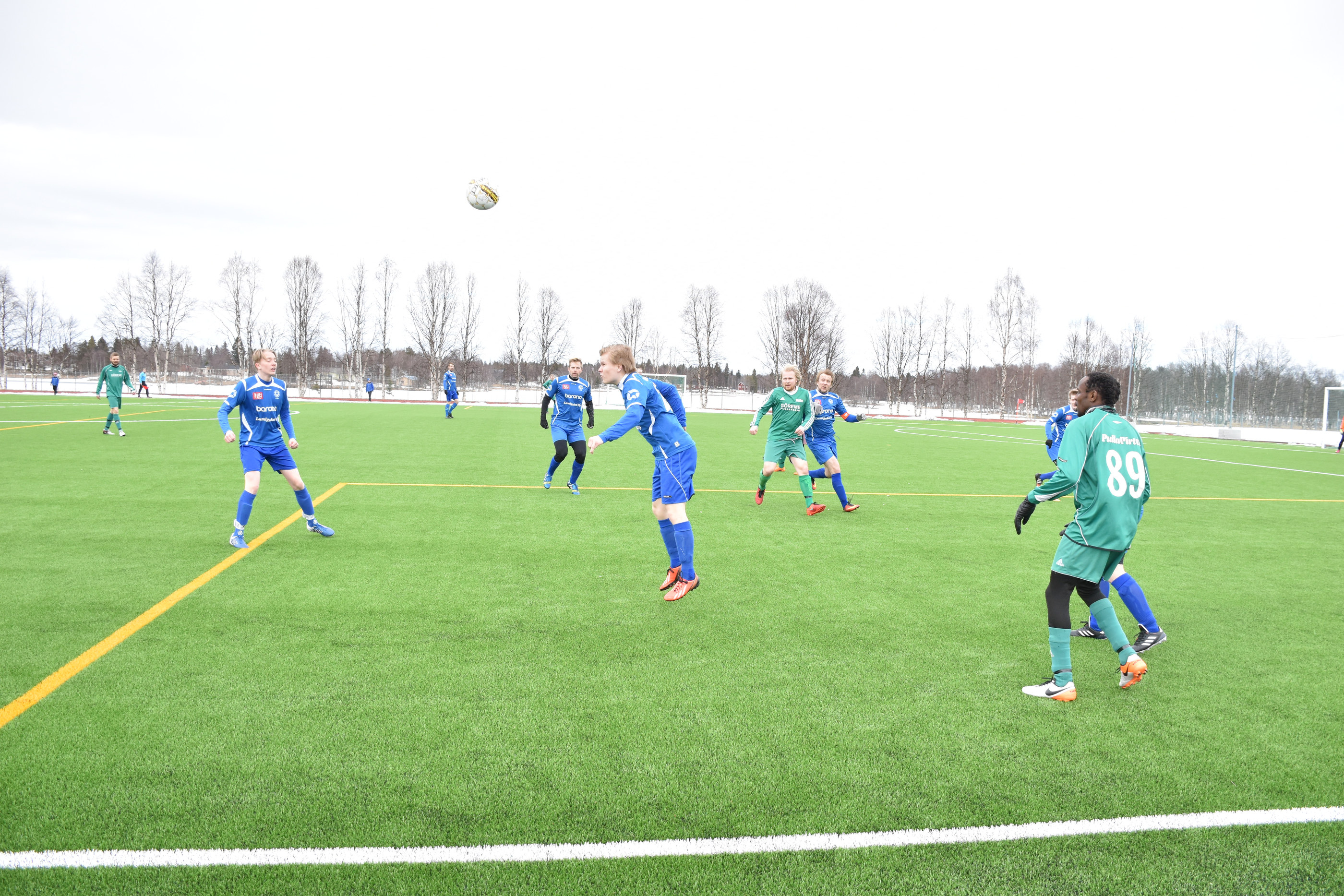 FC PaKan kotiavaus ei kulkenut suunnitelmien mukaan. Palloa puskemassa Mika Pesonen.