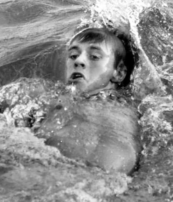 Vuosina 196467 Juhani Salpa voitti selkä-, rinta- ja sekauinnissa yhteensä kymmenen Suomen mestaruutta ja kahdeksan hallimestaruutta. 400 metrin sekauinnin pitkän radan uudet Pohjoismaiden ennätyslukemat 5.02,67 hän ui elokuussa 1966.