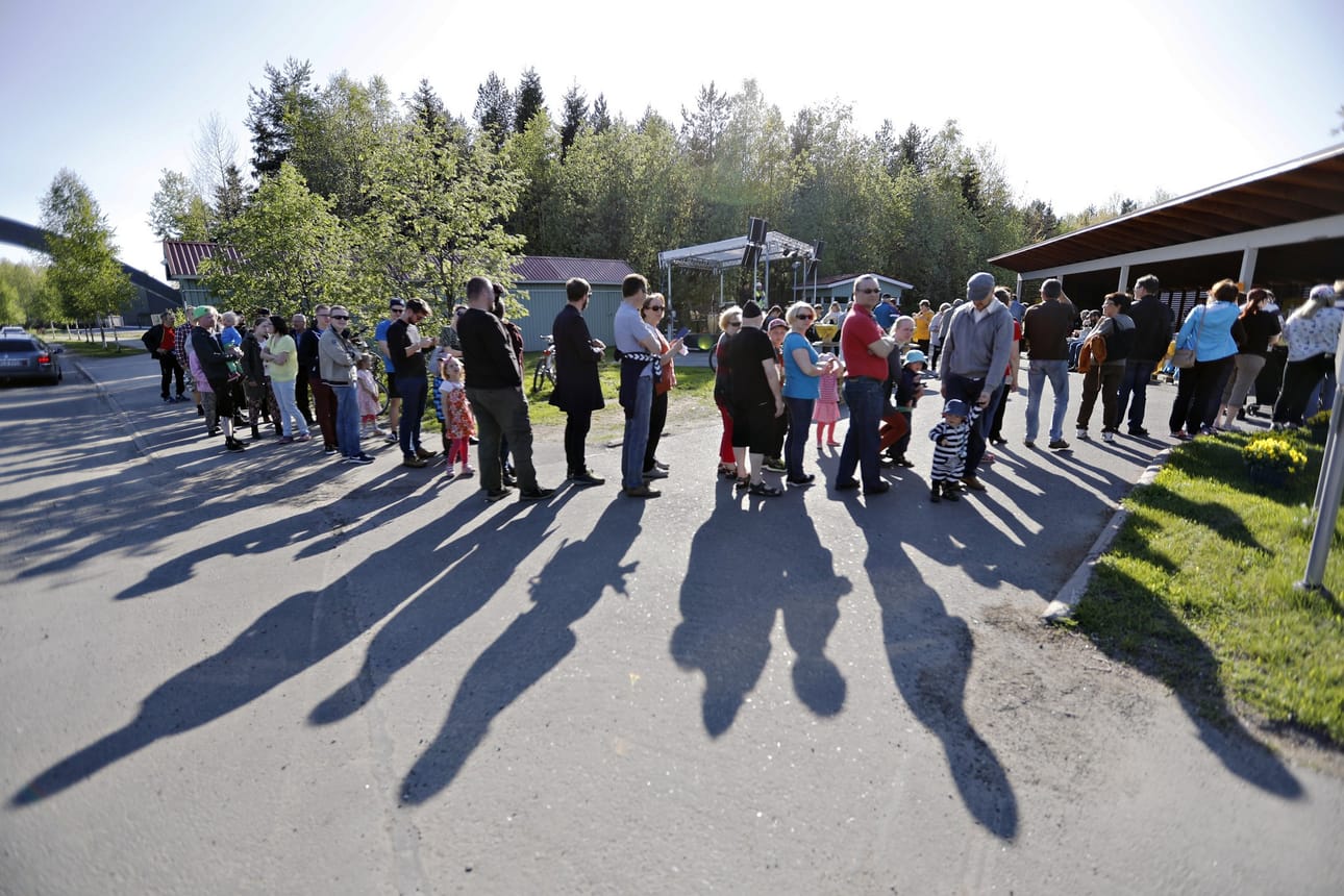 Jätteiden yö järjestetään tänä vuonna neljännen kerran. Ensimmäisille asiakkaille tarjotaan tähderuoasta valmistettu ateria.