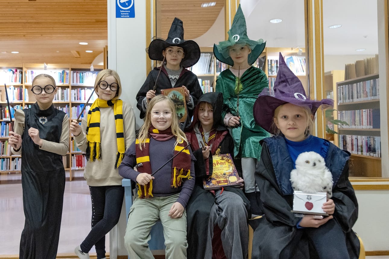 Ei jäänyt epäselväksi, että kirjastokerhon teemana viimeisessä kokoontumisessa ennen joulua oli Harry Potter.
